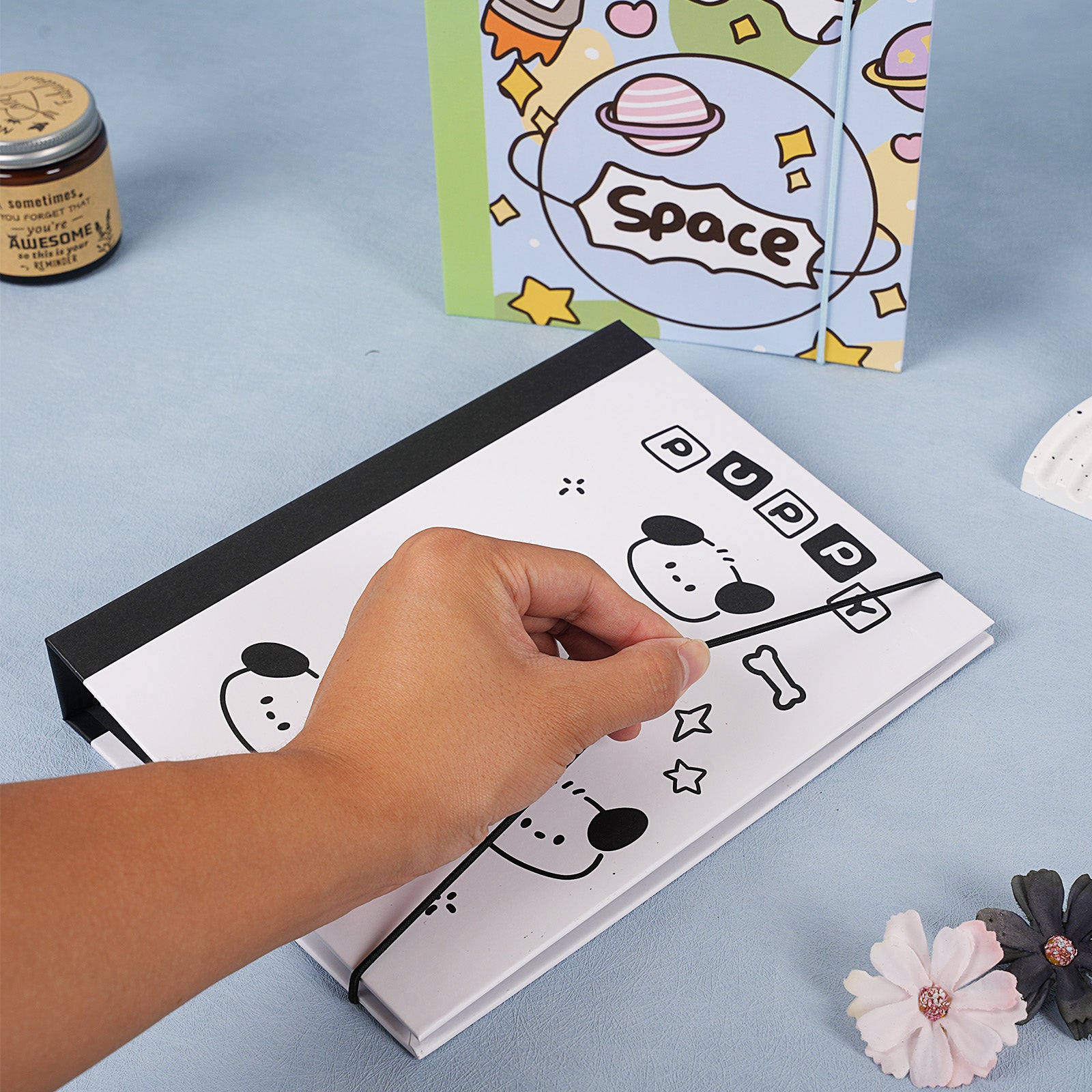 CeyiJun Cartoon Photocard Binder with 25 Pages 4 Pocket Single Side Inner Refills 200 Pockets